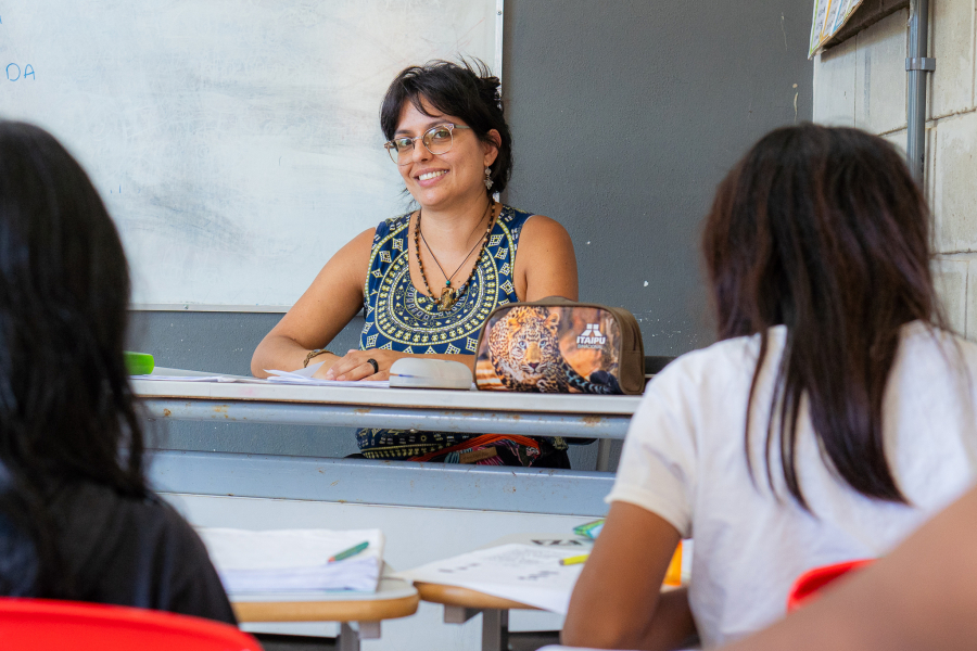 Pesquisa aponta avaliação positiva de profissionais sobre rede estadual de ensino do Paraná