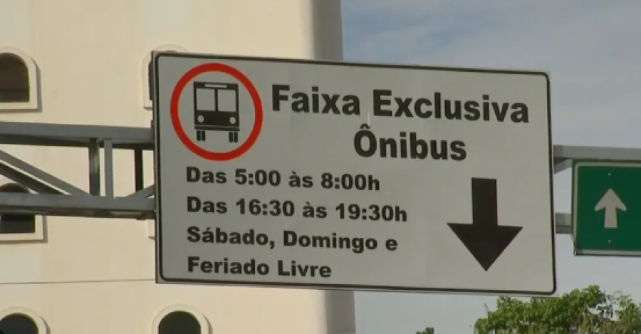Câmara de Foz dá primeiro passo para implantação de faixas exclusivas de ônibus