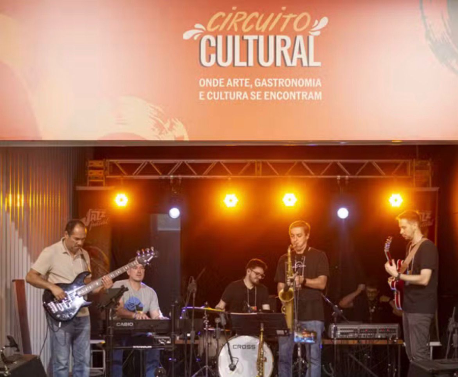 Festival de jazz gratuito destaca integração cultural na Tríplice Fronteira em Foz