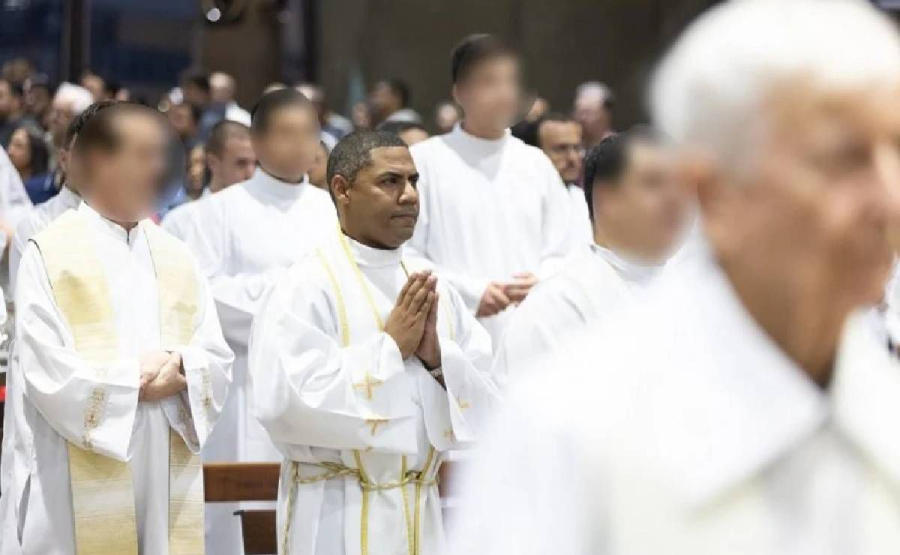 Justiça mantém julgamento conjunto de padre acusado de abusar adolescentes em Cascavel